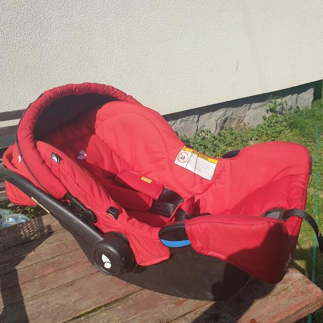 Nosidełko samochodowe dla maluszka