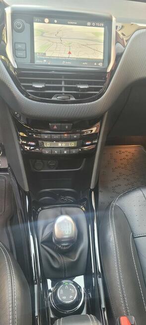 Sprzedam Auto Peugeot 2008 55tys. navi panorama kamera