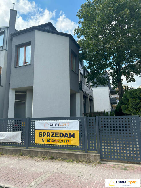 Piękne Bezczynszowe Mieszkanie z ogródkiem -Jędrzejów