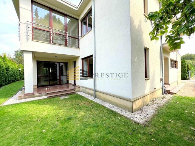 Prestige free standing house Old Wilanow