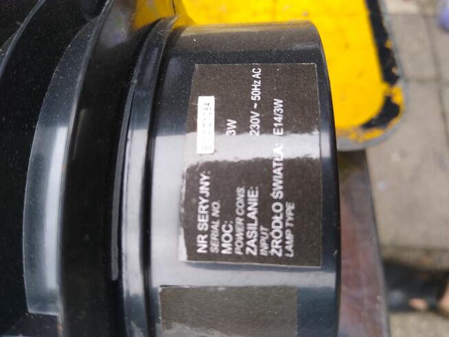 Lampa owadobójcza, 35 zł.