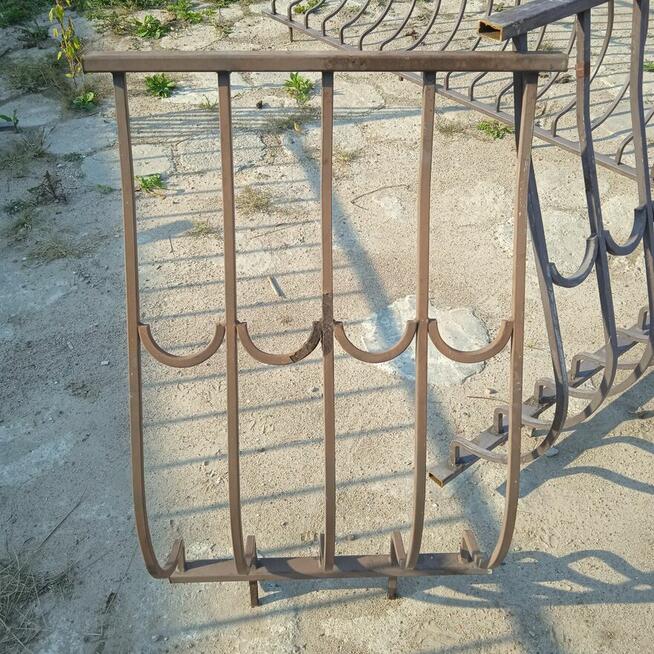 Balustrada, poręcz balkonowa, tarasowa, kuta.