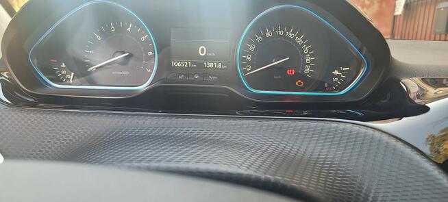 Sprzedam Auto Peugeot 2008 55tys. navi panorama kamera