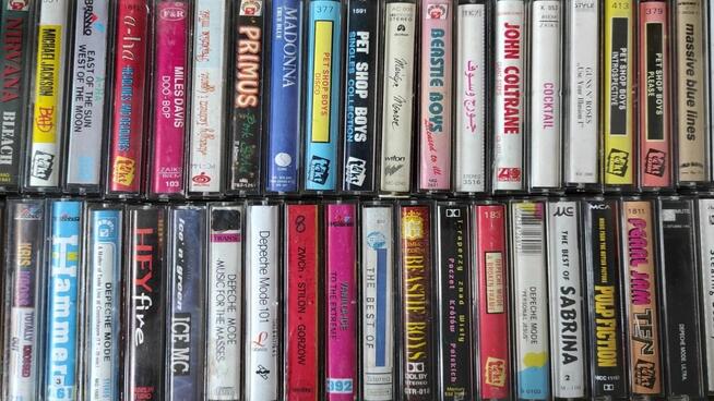 Przyjmę książki, płyty winylowe 506354060 CD ,kasety VHS