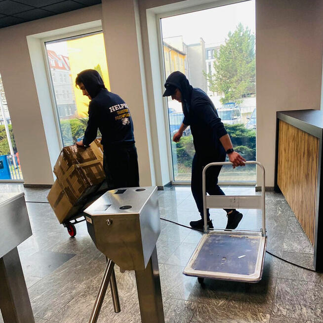HELPER przeprowadzki transport utylizacja mebli Bagażówka 24