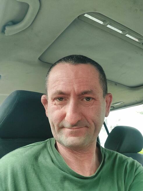 Samotny pozna panią