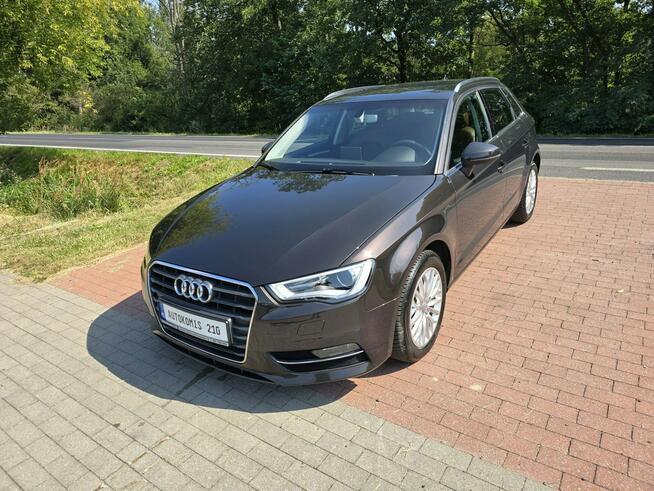 Audi A3 1,6 tdi Sportback 110KM z bardzo niskim przebiegiem 127 tyskm!