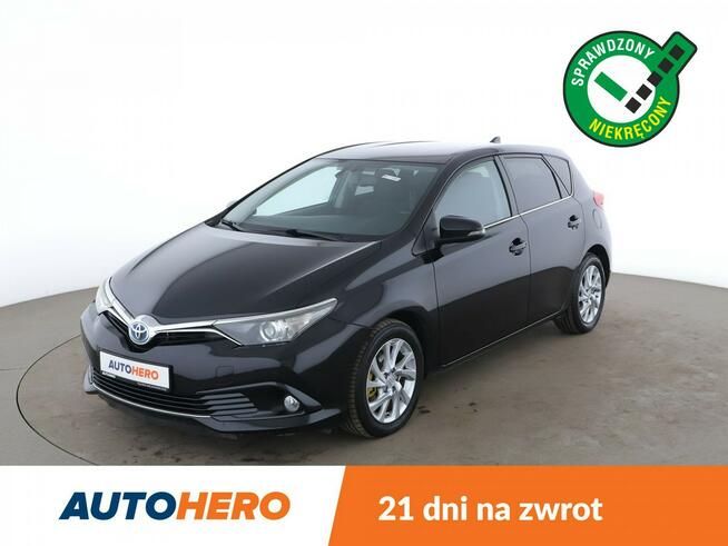 Toyota Auris hybryda/automat/navi/Bluetooth/tempomat/PDC