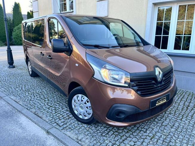 Renault Trafic Bardzo dobry stan, Na 9 osób