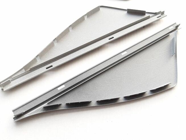 Nowa osłona pokrywa tapicerka Mercedes W124 Coupe boczek