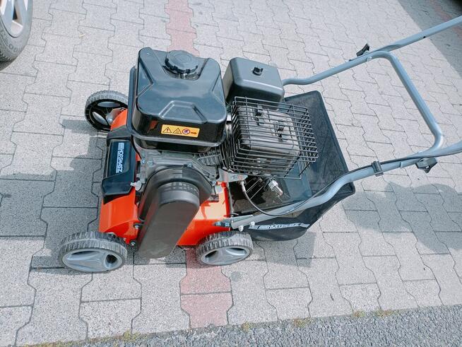 Wertykulator aerator