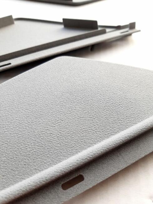 Nowa osłona pokrywa tapicerka Mercedes W124 Coupe boczek