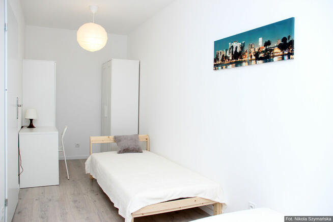 pokój dwuosobowy 150m UE (os. Gwiazdy) możliwy wynajem dla 1