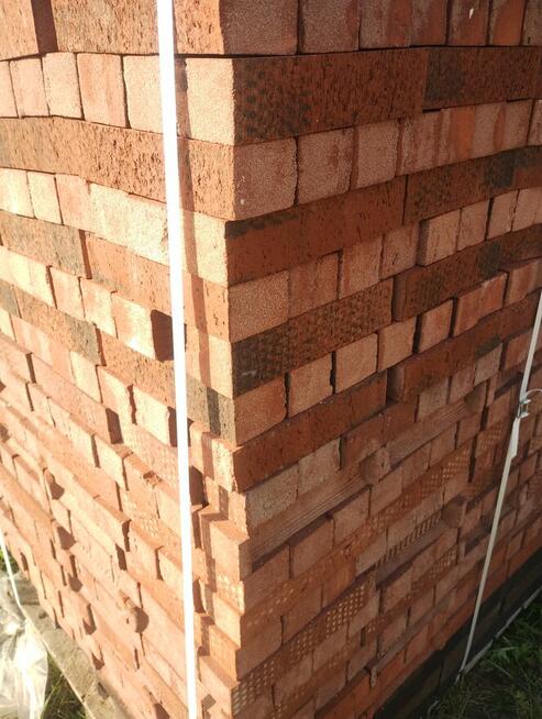 Kostka z cegły do ogrodu