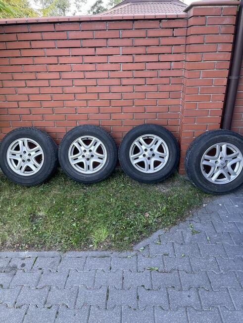 Sprzedam alufelgi z oponami Land Rover Freelander II