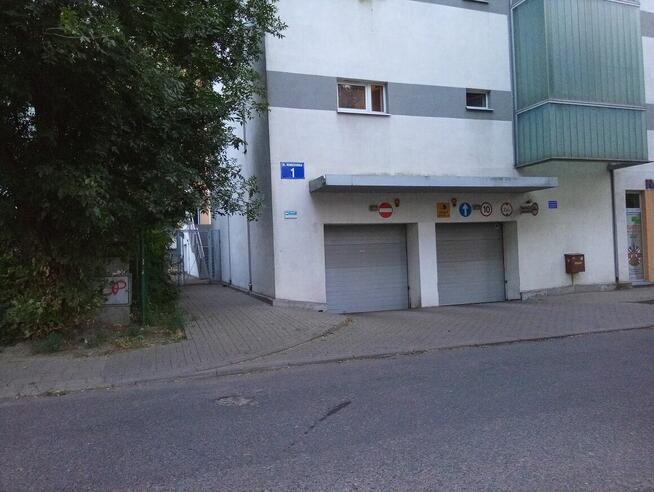 Miejsce parkingowe Targówek ul. Remiszewska/ róg z Radzymińską