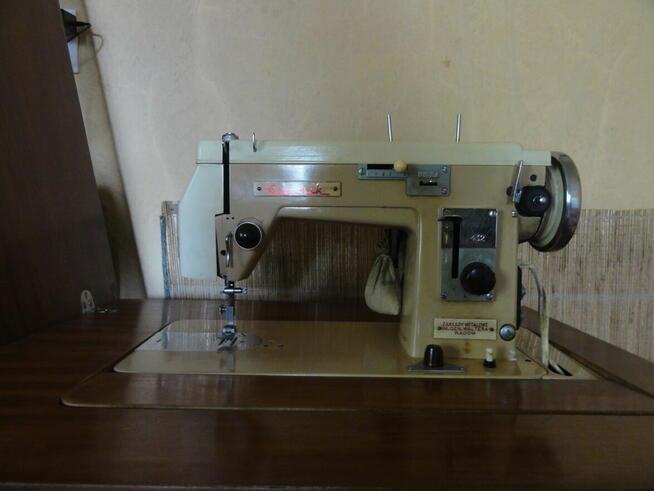 Maszyna do szycia ŁUCZNIK model 432