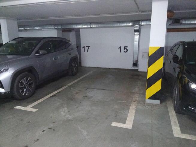 Miejsce parkingowe Targówek ul. Remiszewska/ róg z Radzymińską