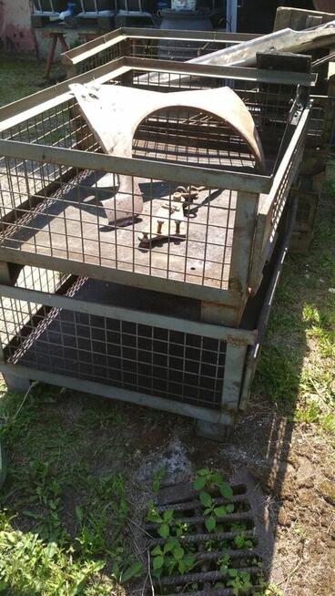 sprzedam skrzynie metalowe