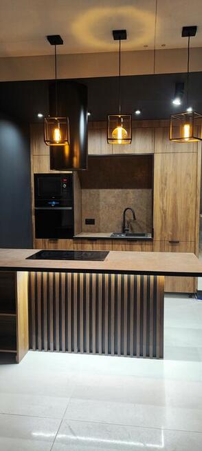 emmi kuchnie - meble kuchenne na wymiar, szafy typu komandor