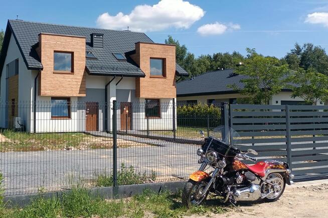 dom jednorodzinny w zabudowie bliźniaczej