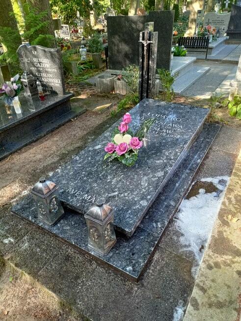 Sprzątanie grobów Szczecinek