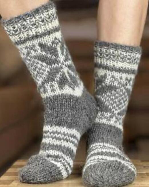 Wełniane skarpety z owczej skóry