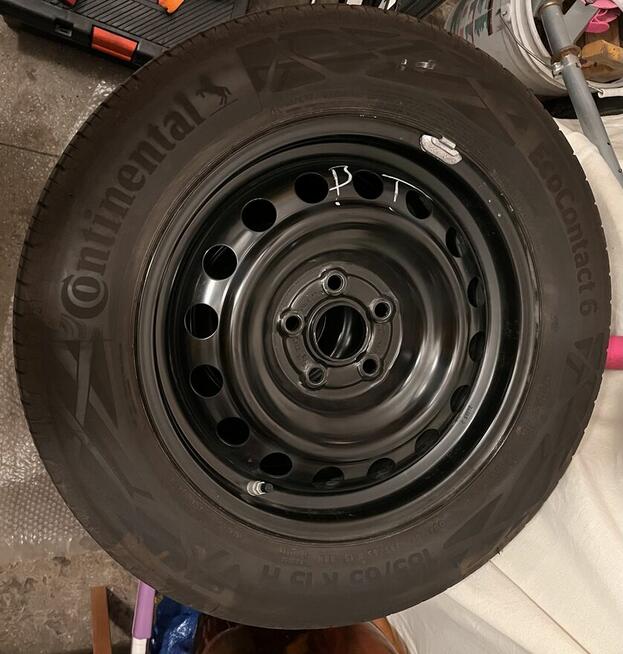 Koła 5x100 R15 185 65 Continental letnie 5 tyś przebieg
