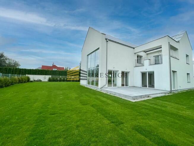 Luksusowy dom wolnostojący - salon 6m!