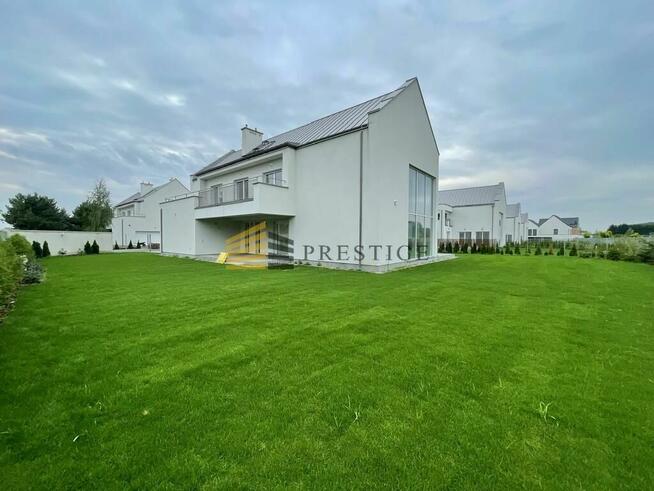 Luksusowy dom wolnostojący - salon 6m!