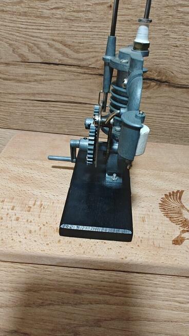 Funkcjonalny model silnika 2t. Unikat