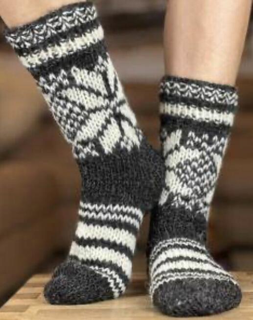 Wełniane skarpety z owczej skóry