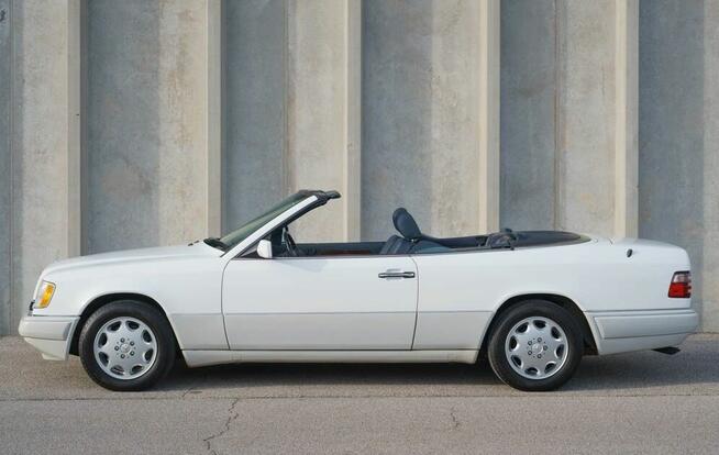1994 Mercedes-Benz E320 Cabriolet