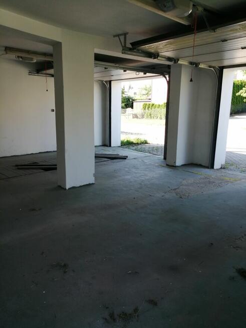 Dom wolnostojący ,garaże, hala usługowa