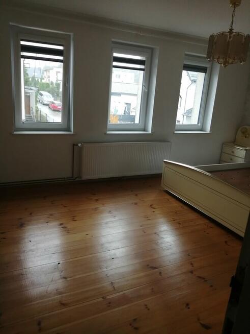 Dom wolnostojący ,garaże, hala usługowa