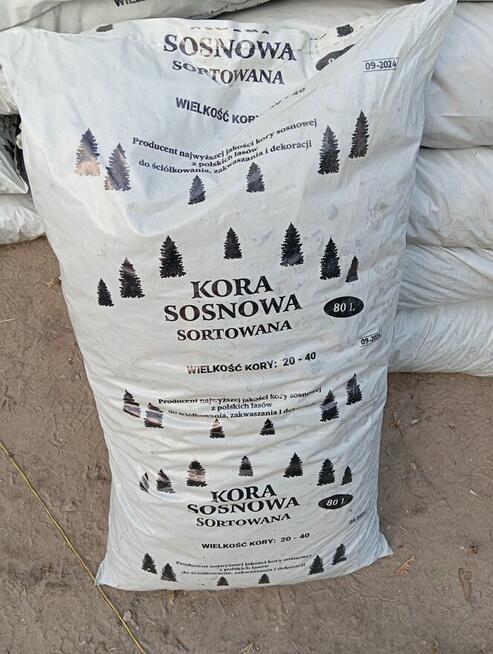 Kora sosnowa workowana sortowana w workach 80 litrów