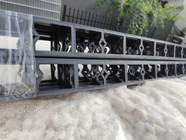 Obrzeża plastikowe 45 mm cala paczka 12 sztuk