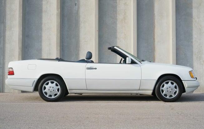 1994 Mercedes-Benz E320 Cabriolet