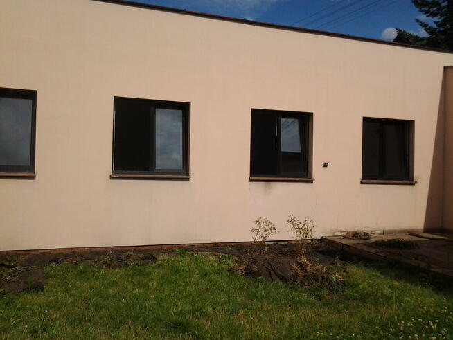 Dom wolnostojący ,garaże, hala usługowa