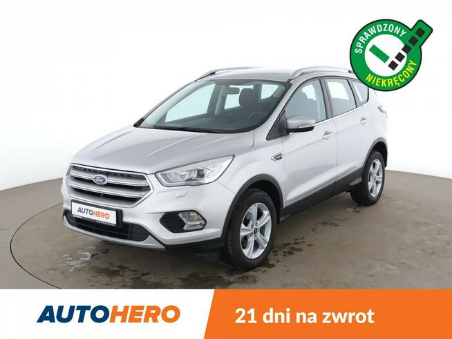 Ford Kuga niski przebieg, navi, klima auto, czujniki parkowania, grzane fotele