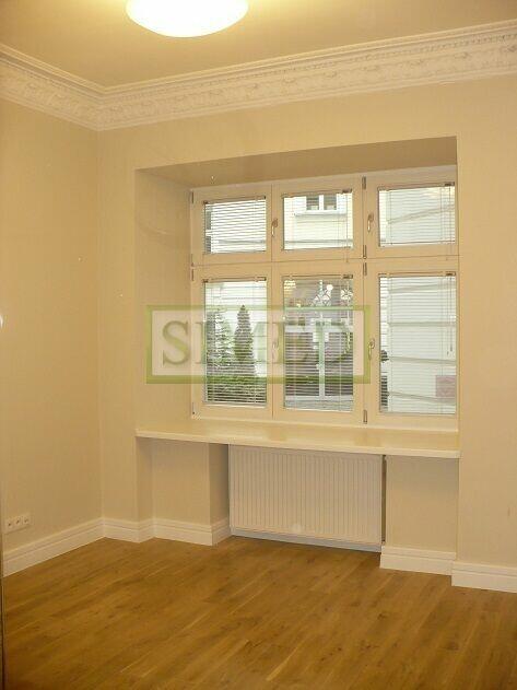 Parter w oficynie , zabytkowa kamienica,dostep24h