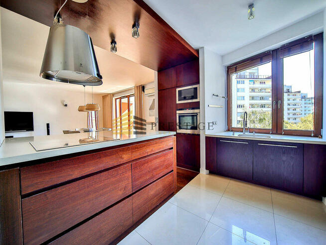 Wynajmę Apartament na Powiślu 131 m2 - 4 pokoje