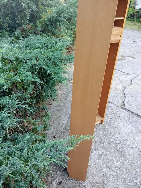 Słupek regał regały z regulowanymi półkami do szkół biur