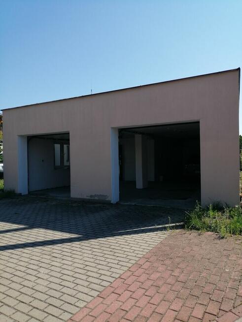 Dom wolnostojący ,garaże, hala usługowa