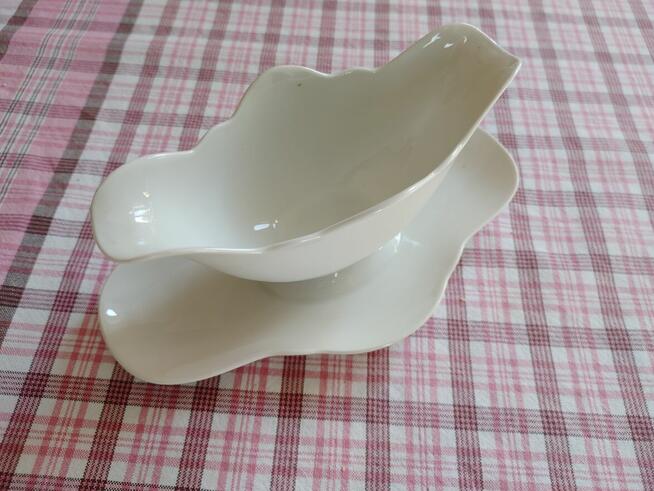 Sosjerka antyczna z białej porcelany Giesche