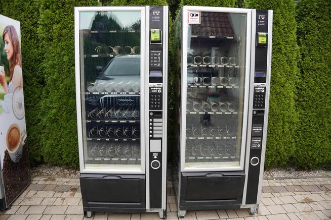 Automat vendingowy SNAKKY MAX NECTA