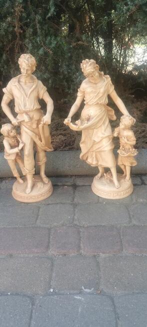 Figury kobiety -mezczyzna wykonane z masy