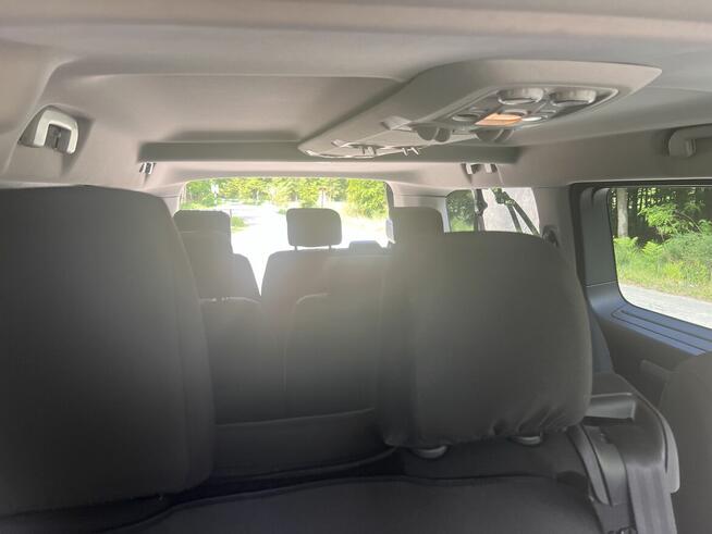 Wynajem busa z dodatkowym wyposażeniem