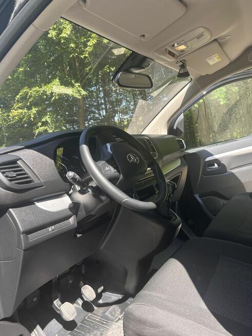 Wynajem busa z dodatkowym wyposażeniem