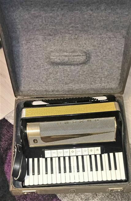 Akordeon Hohner Lucia IV P
